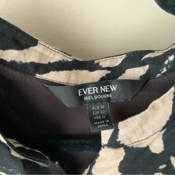 Ever New Black and Cream Abstract Blouse lined & light weight - Picture 3 of 9